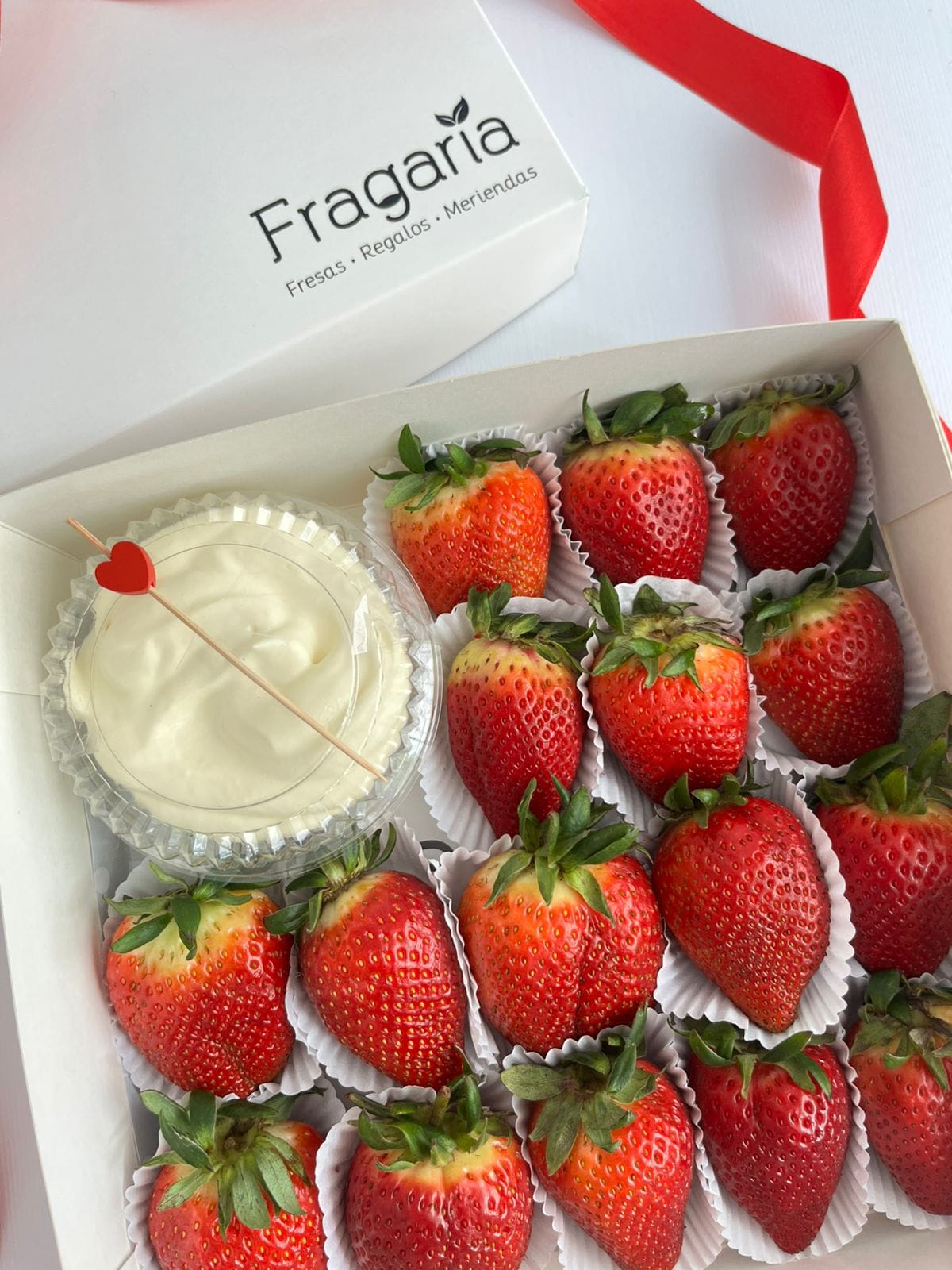FRESAS CON CREMA - Imagen 2